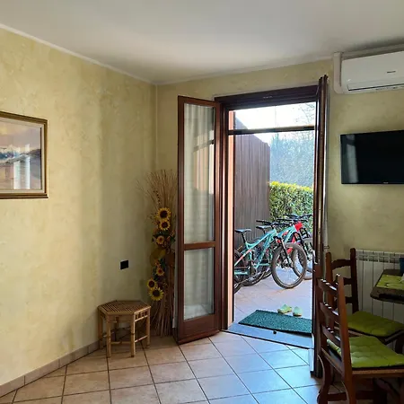 House Apartment *