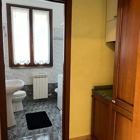 House Lejlighed Somma Lombardo